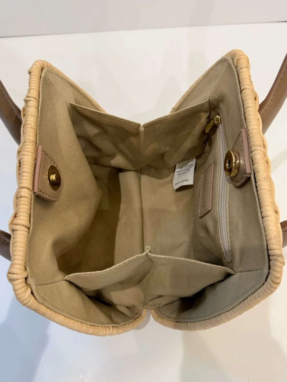 TUCKERNUCK ACCESSORIES Natural Wicker Wave Top Handle Bag - NWOT - Picture 11 of 11